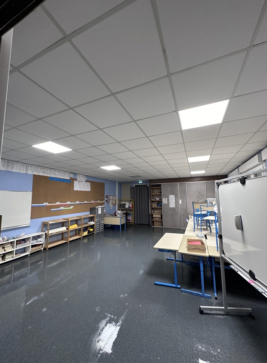 Espace scolaire rénové à Montoy-Flanville